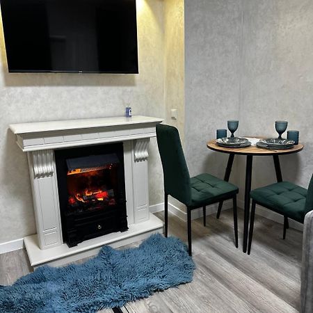 White Rooms On City Center Лвив Екстериор снимка