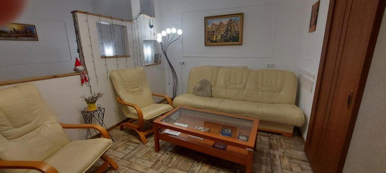 White Rooms On City Center Лвив Екстериор снимка
