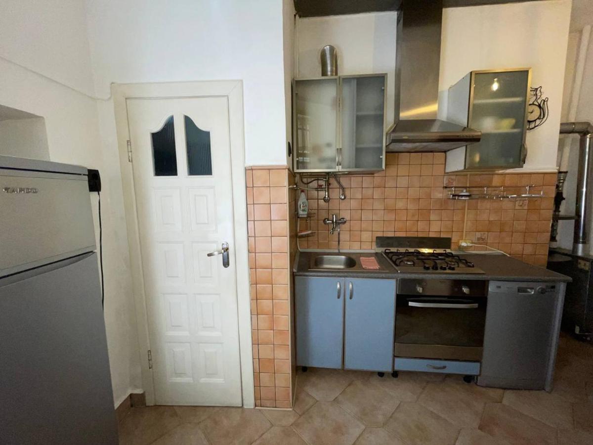 White Rooms On City Center Лвив Екстериор снимка