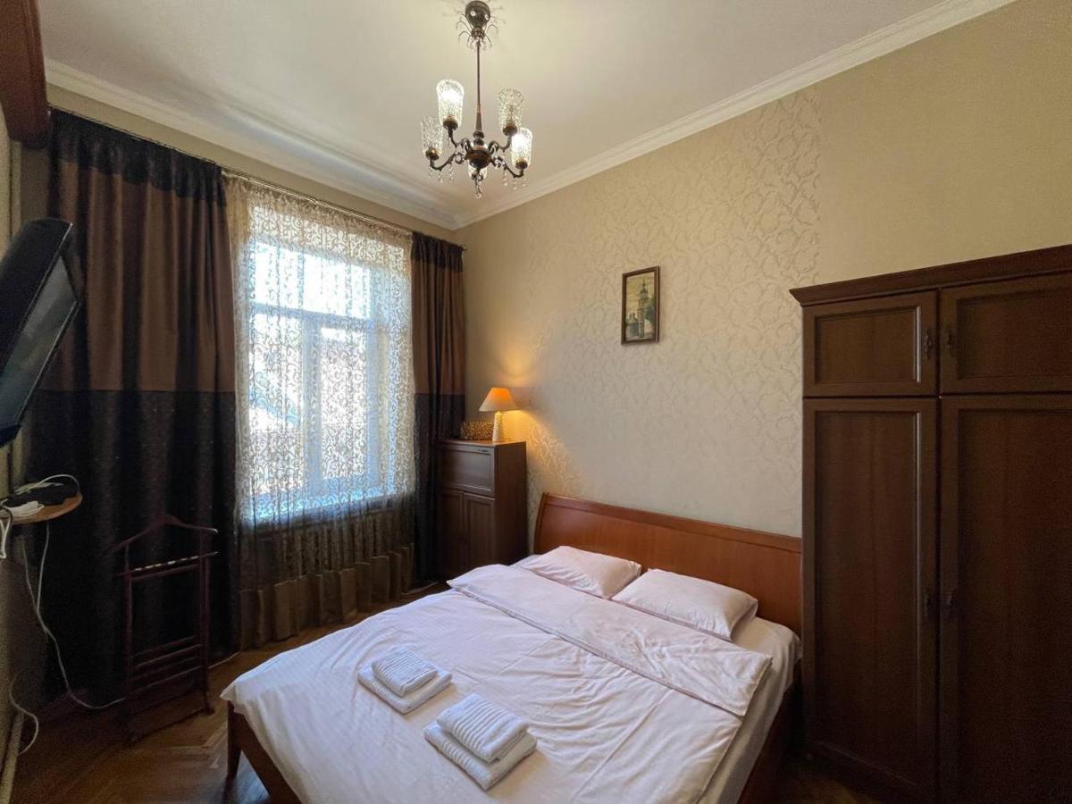 White Rooms On City Center Лвив Екстериор снимка