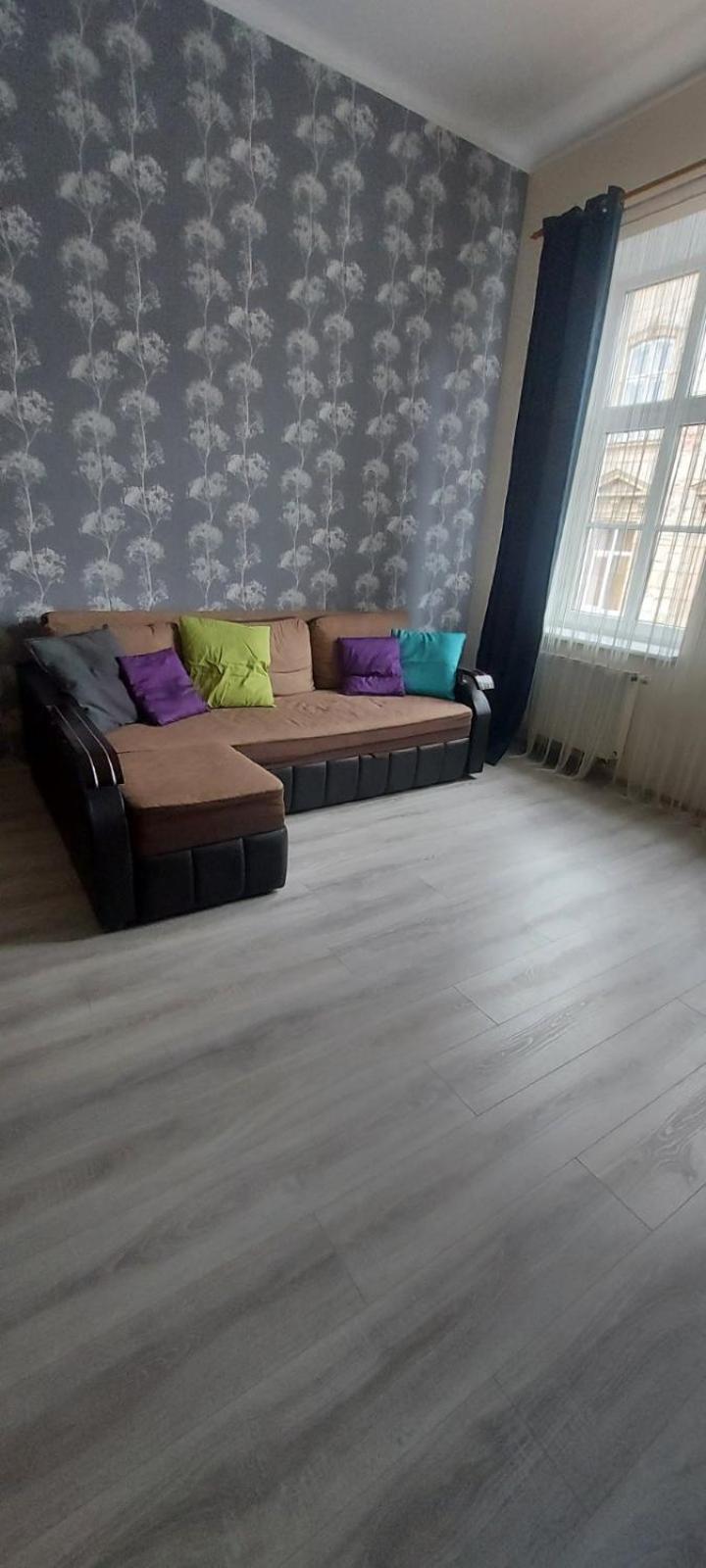 White Rooms On City Center Лвив Екстериор снимка