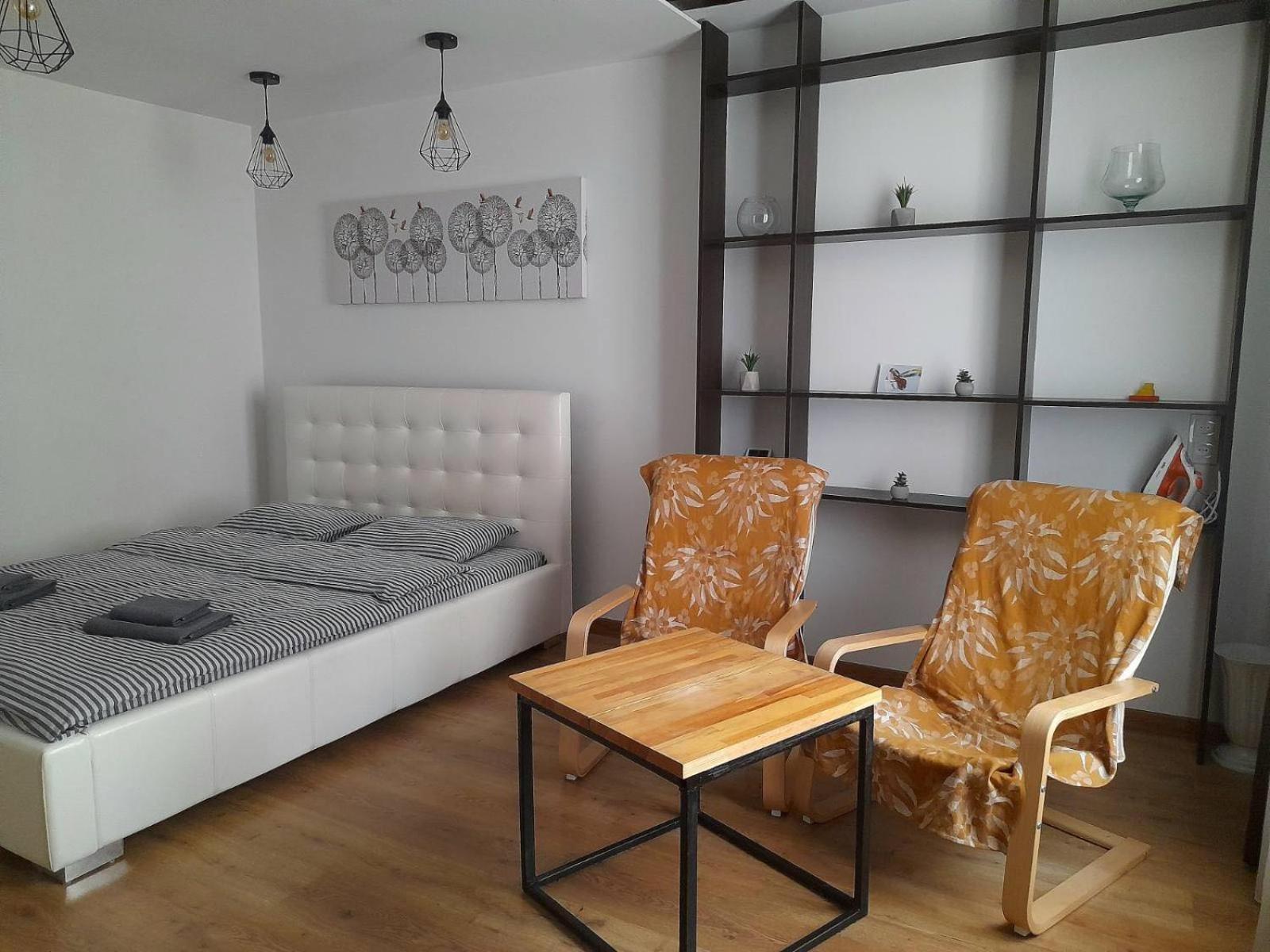 White Rooms On City Center Лвив Екстериор снимка