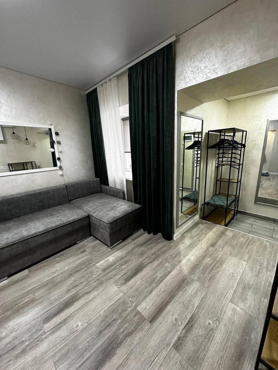 White Rooms On City Center Лвив Екстериор снимка