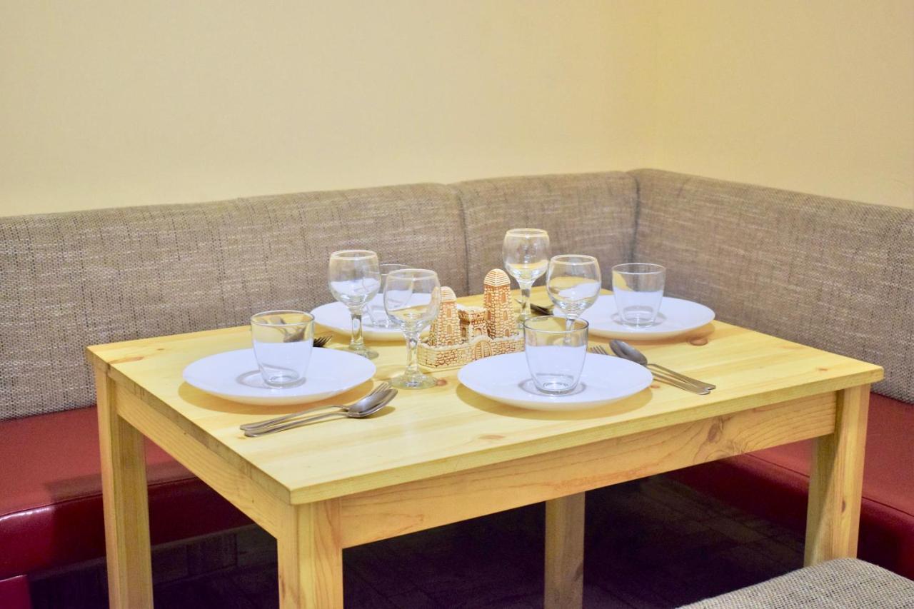 White Rooms On City Center Лвив Екстериор снимка